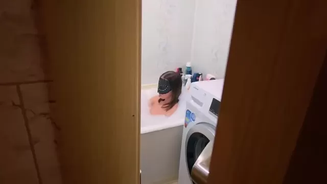 Домашний секс в ванной